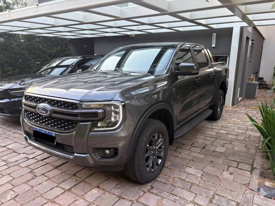 FORD RANGER 2.0 TURBO DIESEL CD BLACK 4X2 AUTOMÁTICO